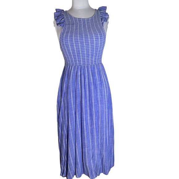 Free People Dresses & Skirts - Free People Blue White Striped Smocked‎ Midi Dress Sleeveless Ruffle Pockets XS